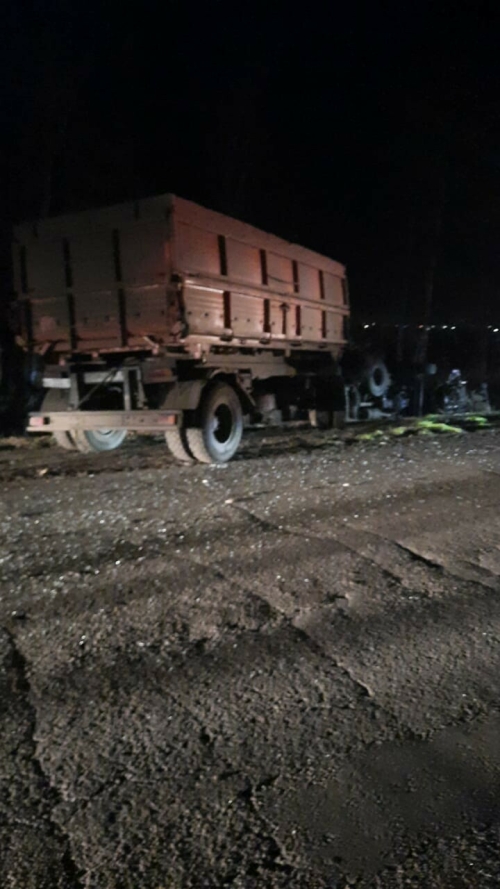 Один человек погиб в лобовом столкновении легковушки и грузовика в Буинске