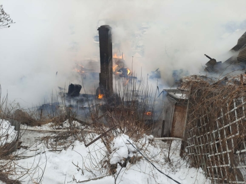 В Казани тушат пожар в двухэтажном частном доме