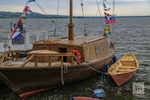 В Свияжске стартовал двухдневный фестиваль волжского образа жизни «Народная лодка»