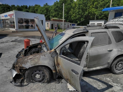 На Высокой Горе у газовой заправки вспыхнул автомобиль