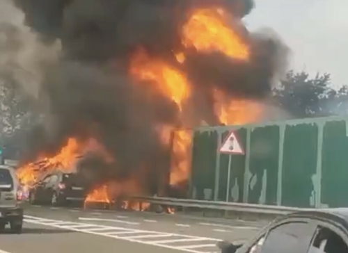 Появилось видео с места страшного ДТП под Ярославлем, где погибла бригада медиков скорой