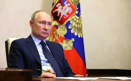 Путин поблагодарил КАМАЗ за постоянное обновление производственных мощностей