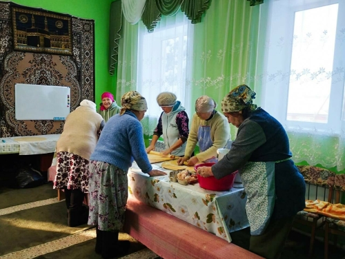 Прихожанки мечети Лаишевского района начали готовить лапшу для бойцов СВО