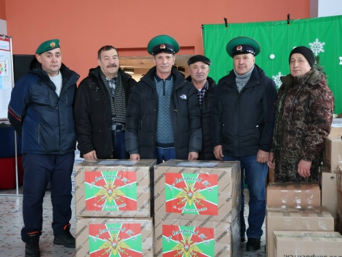 Пограничники из Актанышского района приготовили гостинцы для бойцов СВО