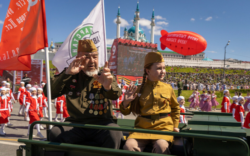 9 Мая в Казани: «Сегодня воины, как и их отцы, деды и прадеды, сражаются с нацизмом»