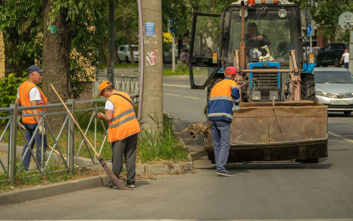 «Стихия испытала нас на прочность»: Казани дали сутки на ликвидацию последствий урагана