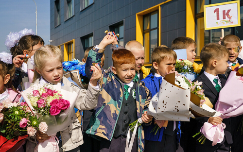 Дефицит школ, учителей и рестораны вместо столовых: как Казань встречает учебный год