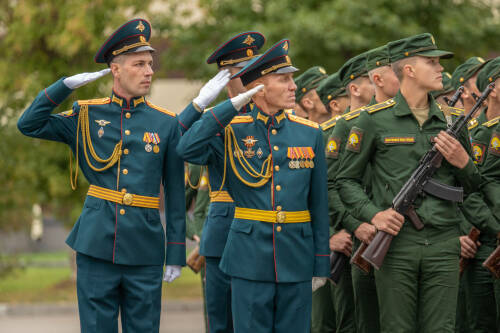 Военный комиссар РТ поздравил военнослужащих и ветеранов с Днем Сухопутных войск