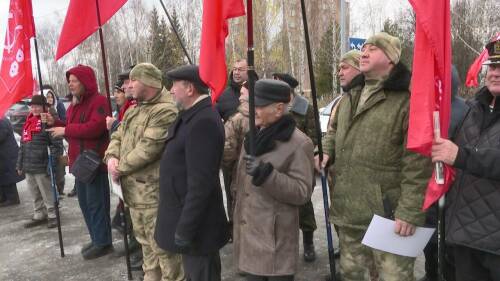 «В честь СВО и Октябрьской революции»: в Нижнекамске прошел автопробег