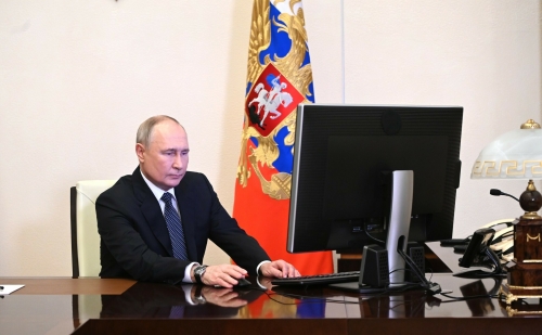 Путин проголосовал онлайн на выборах Президента России