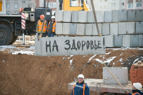 В Нижнекамске заложили камень в основание новой детской поликлиники