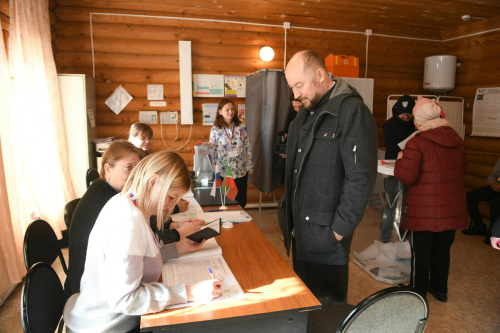 Асгат Сафаров отдал свой голос на выборах Президента России