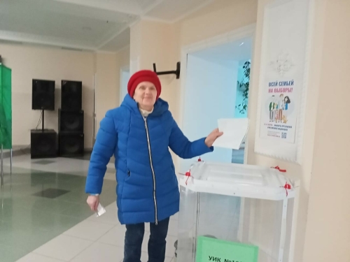 В Камском Устье украинка впервые приняла участие в выборах в качестве гражданки России