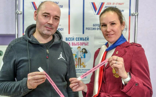 Олимпийская чемпионка вместе с мужем проголосовала в Набережных Челнах