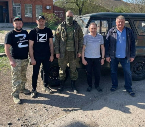 Три автомобиля УАЗ, шины и посылки: глава Новошешминского района доставил груз бойцам СВО