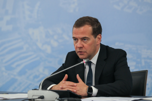 Медведев: Журналисты РФ найдут Клуни и поговорят с ним «от заката до рассвета»
