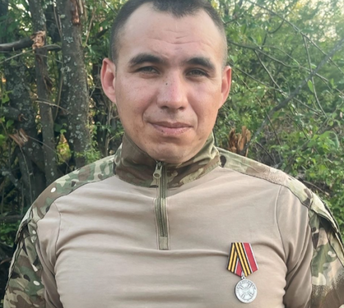 Татарстанец получил медаль «За храбрость» за недельный бой и пленение врага