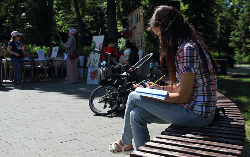 В парках Казани стартует психологический проект «Выслушаем»