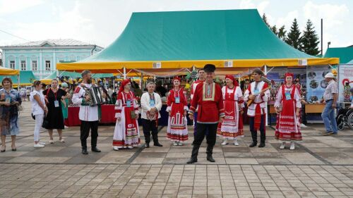 Женская рубка шашкой, медовый городок: Спасская ярмарка пройдет в новом формате