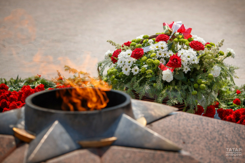 В казанском Парке Победы возложили цветы в честь Дня независимости Беларусии