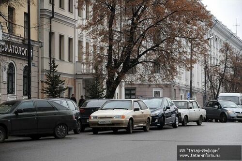 Новая казанская забава "Сумей припарковаться в центре"