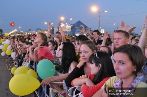 День Республики на площади Тысячелетия в Казани