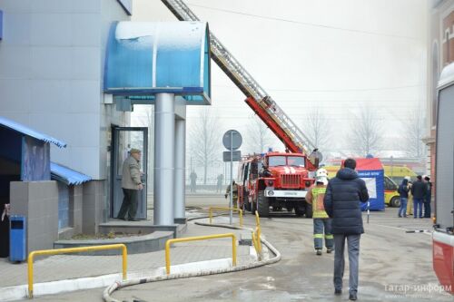 Пожар офисного центра на ул. Островского в Казани