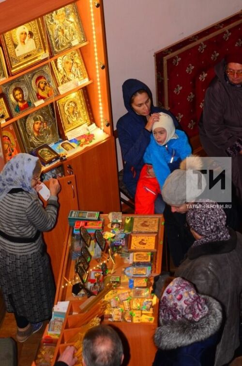 Крестный ход с чудотворным образом Казанской иконы Божией Матери