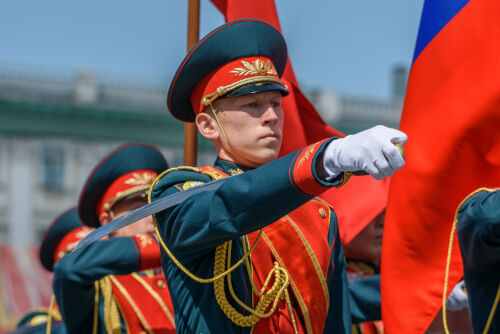 В Казани прошел парад Победы – впервые без зрителей и салюта