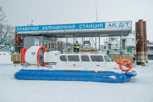 Плавучая заправочная станция