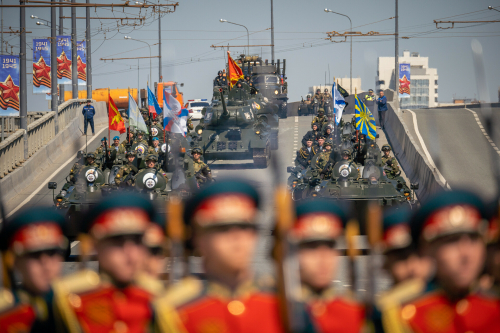 На площади Тысячелетия прошел праздничный парад, посвященный 77-й годовщине Победы в Великой Отечественной войне