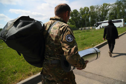 Все необходимое на передовой получили сегодня контрактники из Татарстана