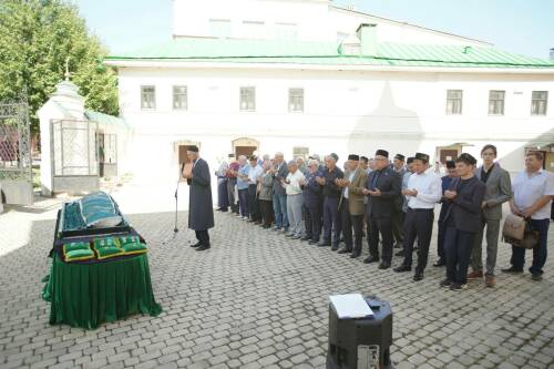 В Казани простились с Анасом Хасановым