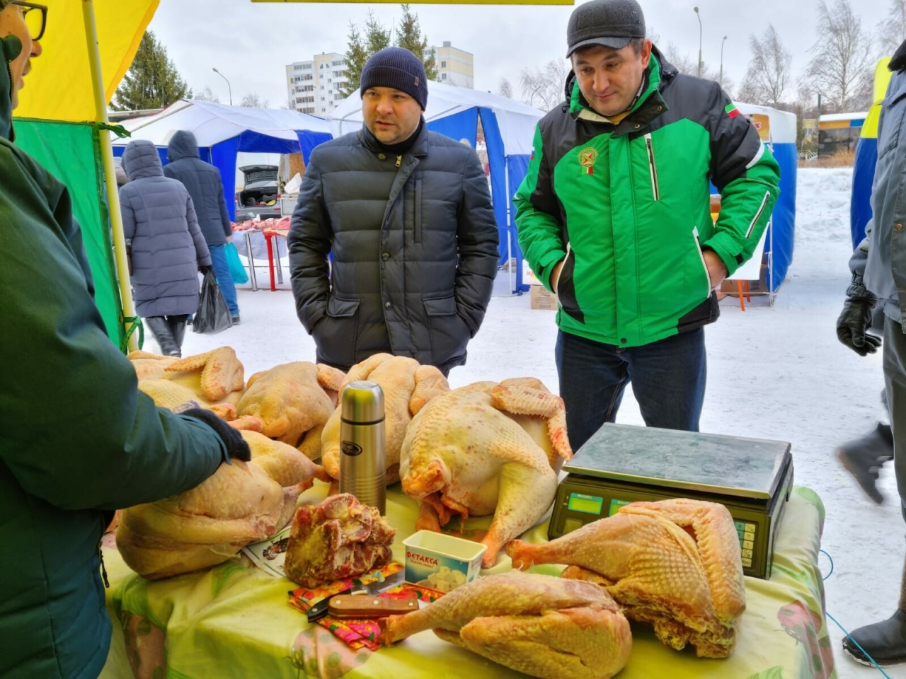 На сельхозярмарках в Челнах продано 175 тонн продукции за 16 млн рублей