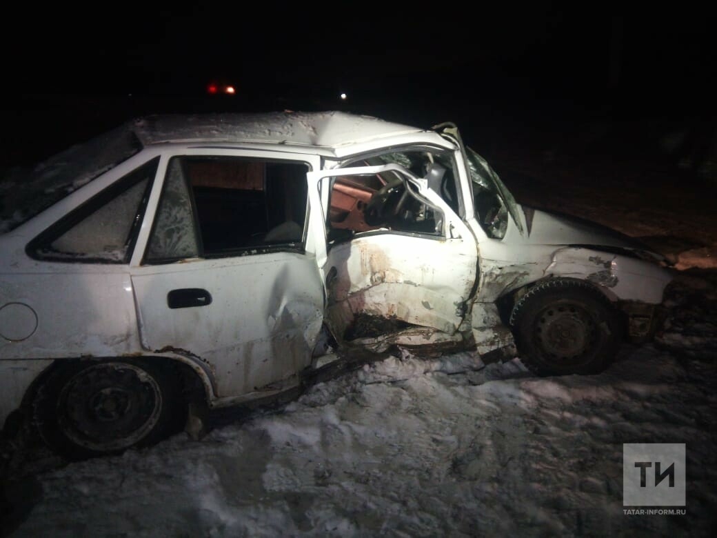 Один человек пострадал в столкновении двух легковушек в Лаишевском районе РТ