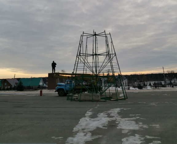 Центральная елка в Пестрецах переедет из Детского городка на площадь перед администрацией