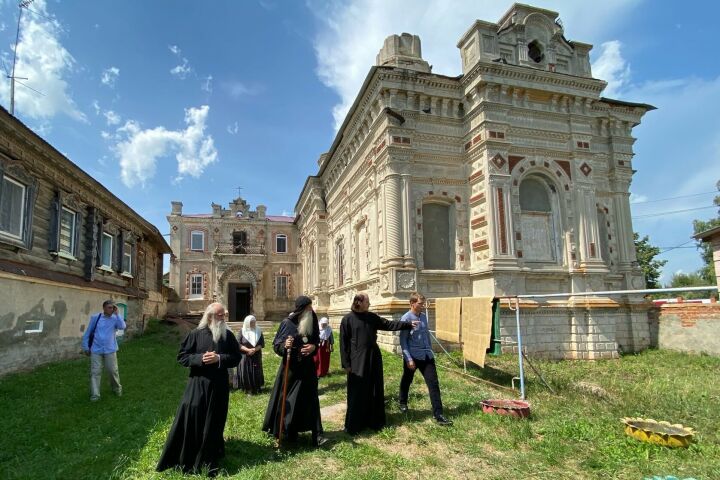 Старообрядцы, заручившись поддержкой Минтимера Шаймиева, просят возродить храм 1908 года