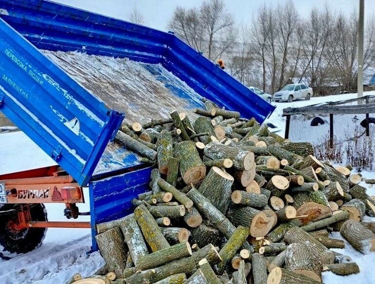 Сельчане Нижнекамского района обеспечили матерей мобилизованных дровами