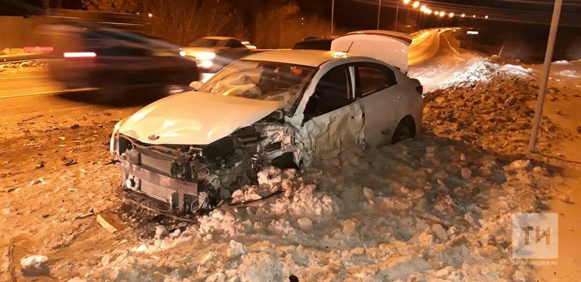 Один водитель погиб, второй с травмами в больнице после серьезного ДТП на трассе в РТ