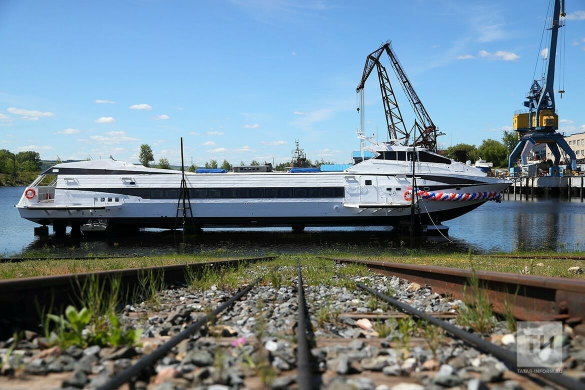 «Возрождение легенды»: в Татарстане спустили на воду первый «Метеор» нового поколения