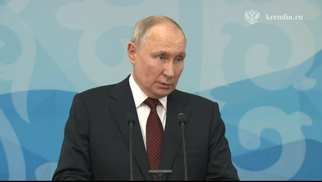«При первой возможности»: Путин выразил готовность РФ вывезти россиян из Израиля