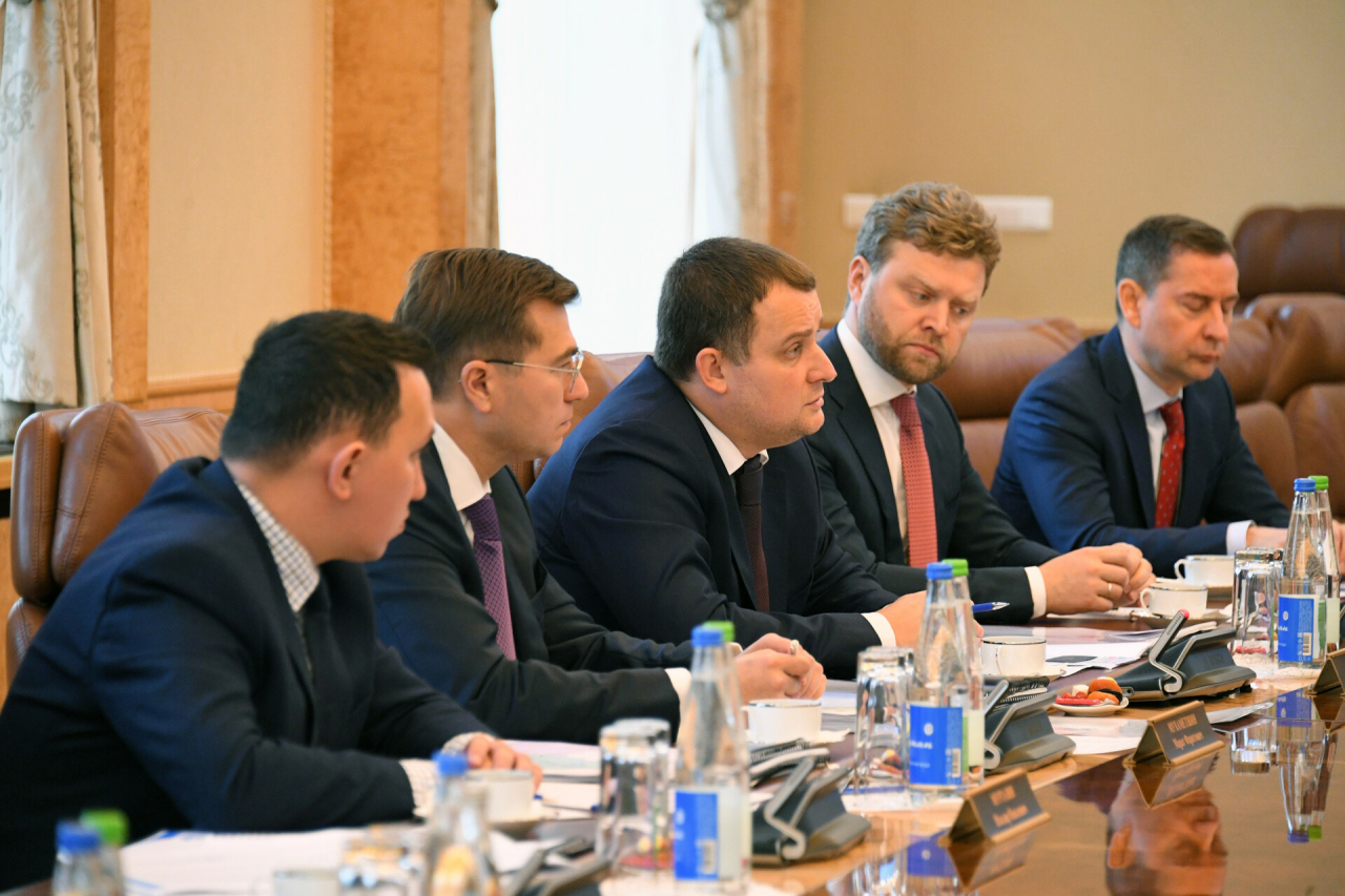 Минниханов и Бруссер обсудили строительство дорог и инвестпроекты в Татарстане