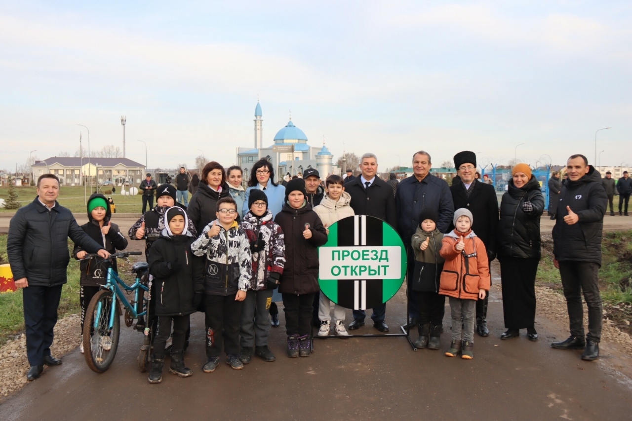 В Муслюмово по нацпроекту открыли новые дороги на 11 улицах