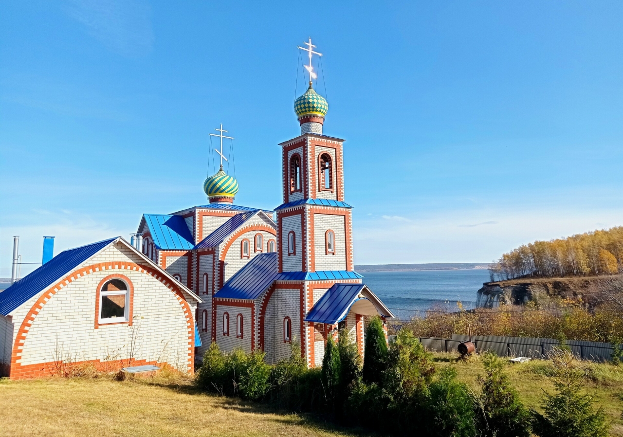 Красновидово: Горький – как привкус места силы