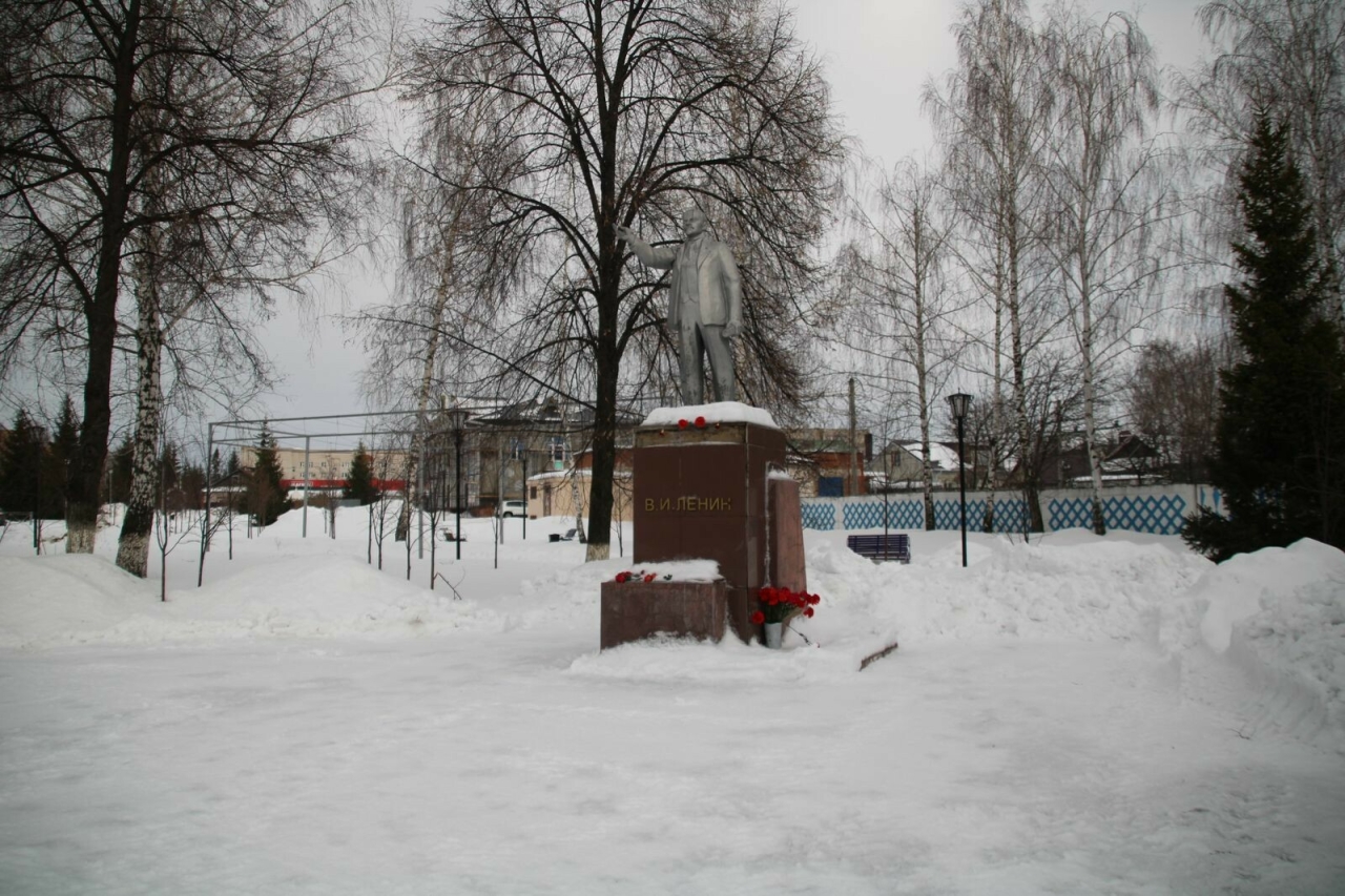 В Менделеевске отреставрируют памятник Ленину