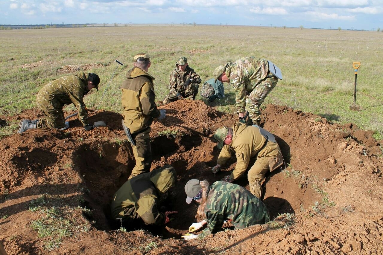 Поисковики «Нижнекамскнефтехима» в весенней экспедиции подняли останки 24 красноармейцев