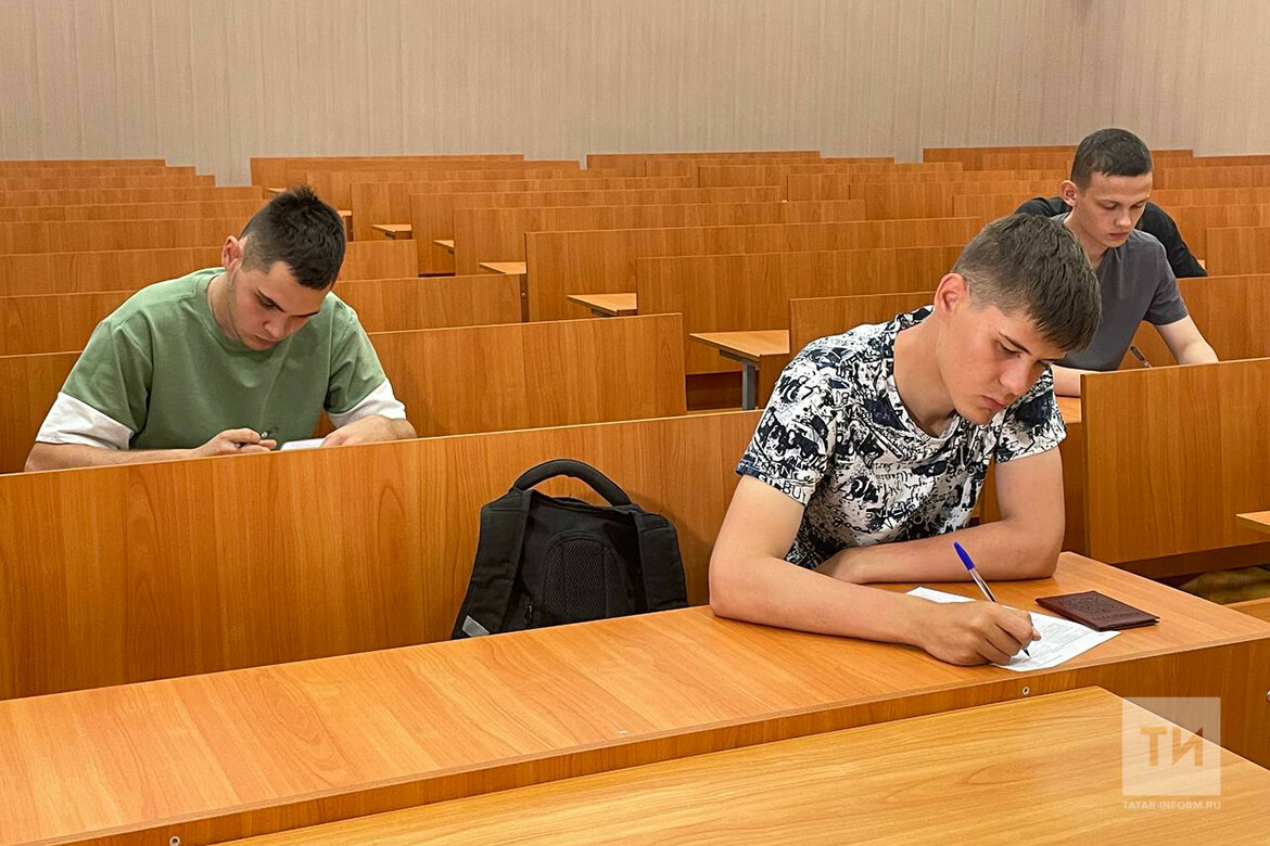 «Иду к мечте»: в Казани абитуриенты сдают экзамены для поступления в вузы Минобороны РФ
