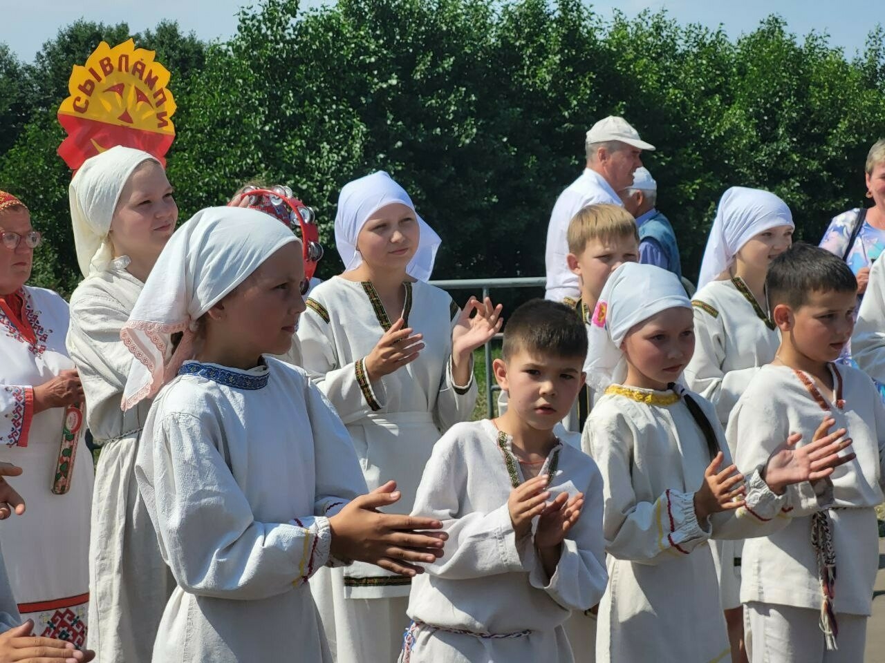 Минниханов поделился фотографиями с чувашского праздника Уяв