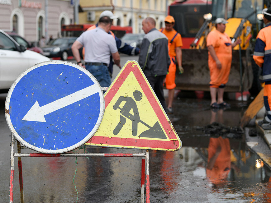 Ограничено движение по участку ул.Мавлютова в Казани