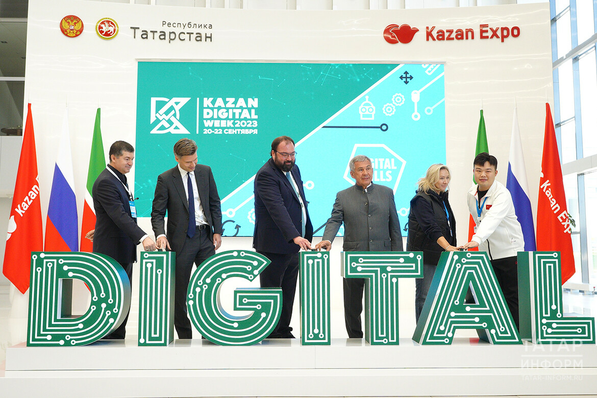 Digital-Казань, падение Карабаха и медаль за KazanForum: обзор событий недели